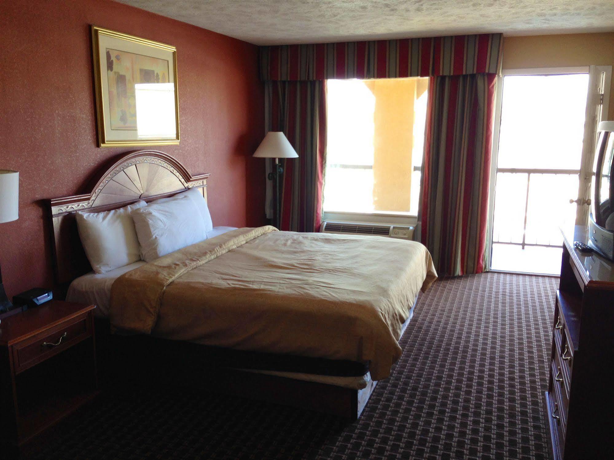 Econo Lodge Sevierville-Pigeon Forge On The River Eksteriør bilde